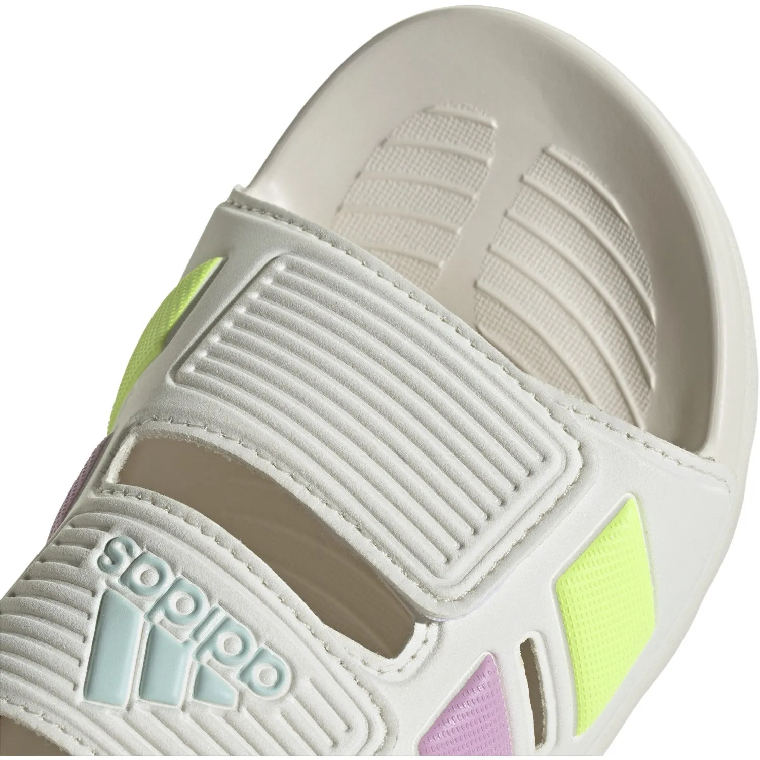 adidas Originals Off White/Bliss Lila/Halo Minze Altaswim 2.0 C Sandale