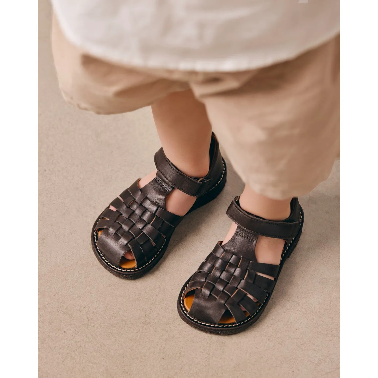 Angulus Dunkelbrauner Geflochtener Leder-Sandal
