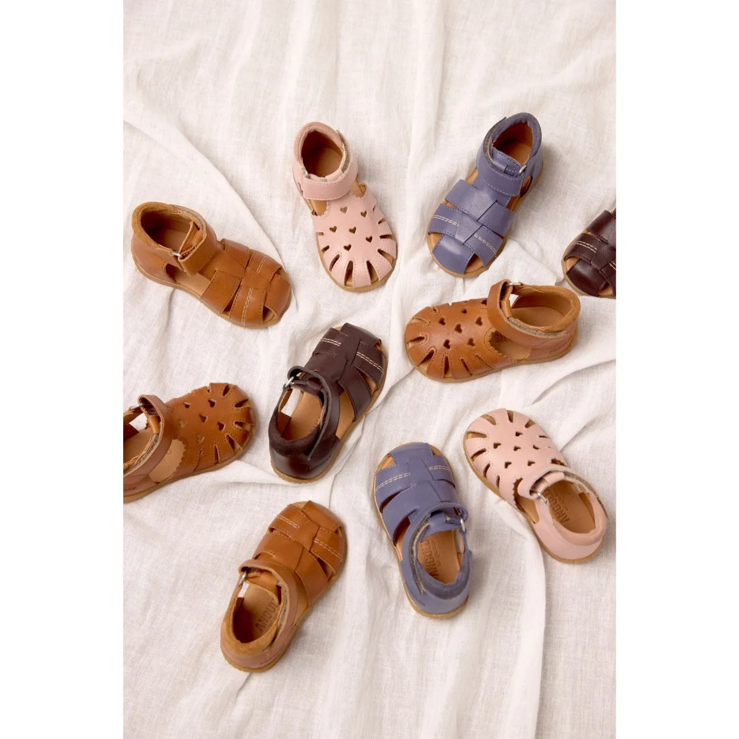 Angulus Rosebud/Rosebud Barnets Erster Sandalen mit ausgestanztem Herz-Muster