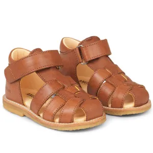 Angulus Sandale mit geschlossener Spitze und Klettverschluss Cognac