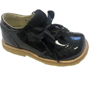 Schwarzer Lacklederschuh