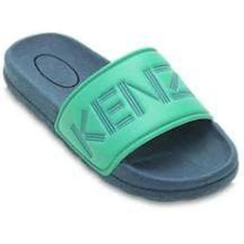 Jungen Helle Grüne Schlappen