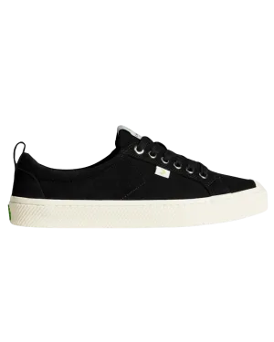 Cariuma Schuhe OCA Low Suede Schuhe in Schwarz