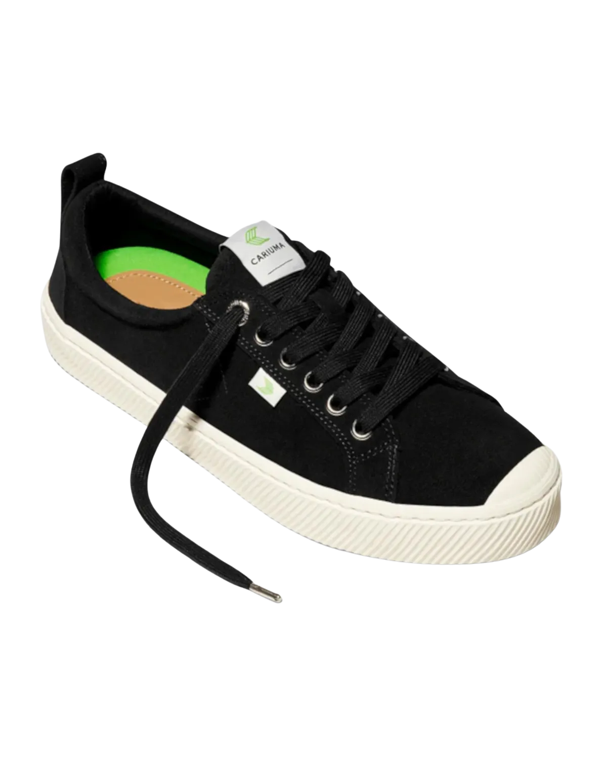 Cariuma Schuhe OCA Low Suede Schuhe in Schwarz