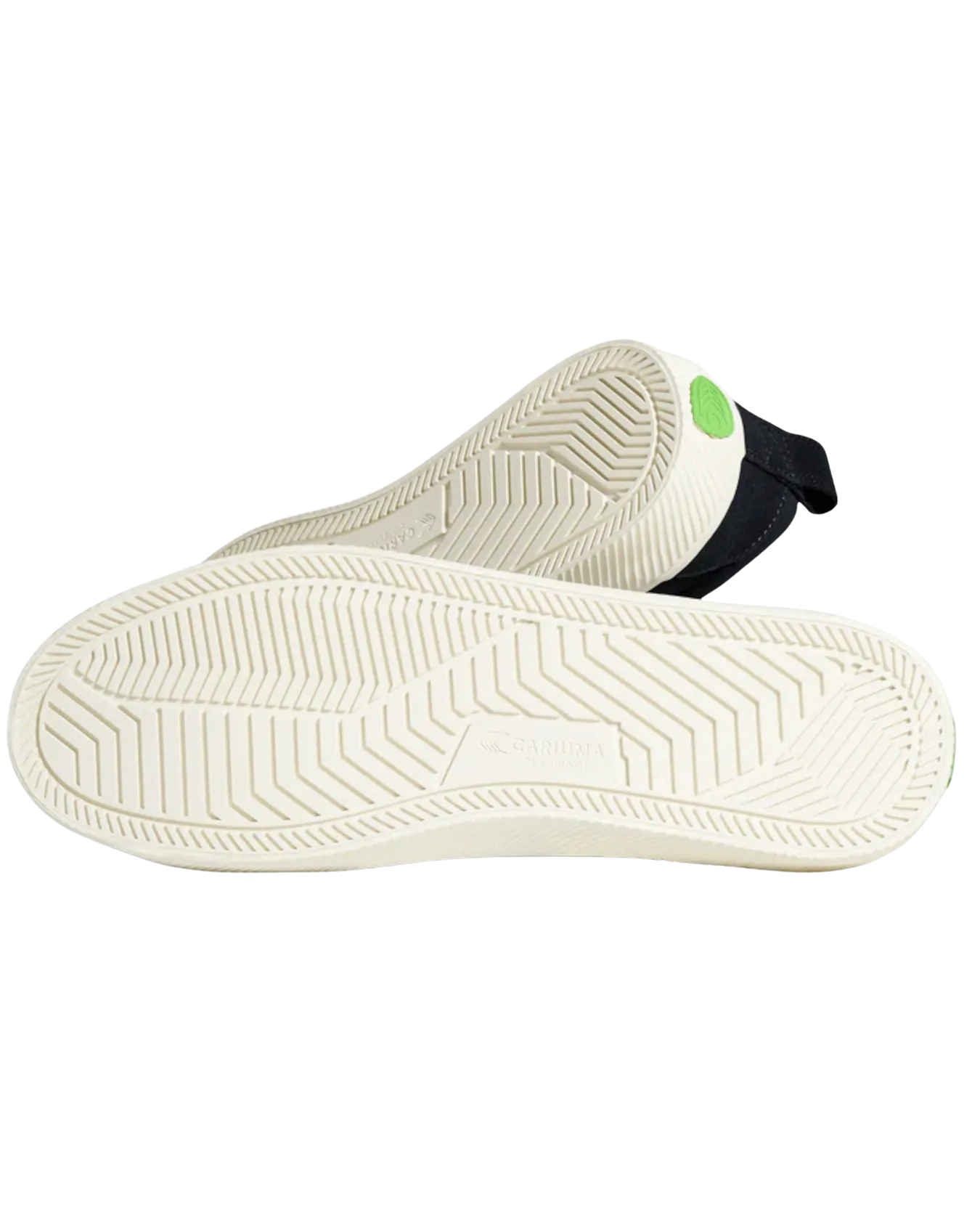 Cariuma Schuhe OCA Low Suede Schuhe in Schwarz
