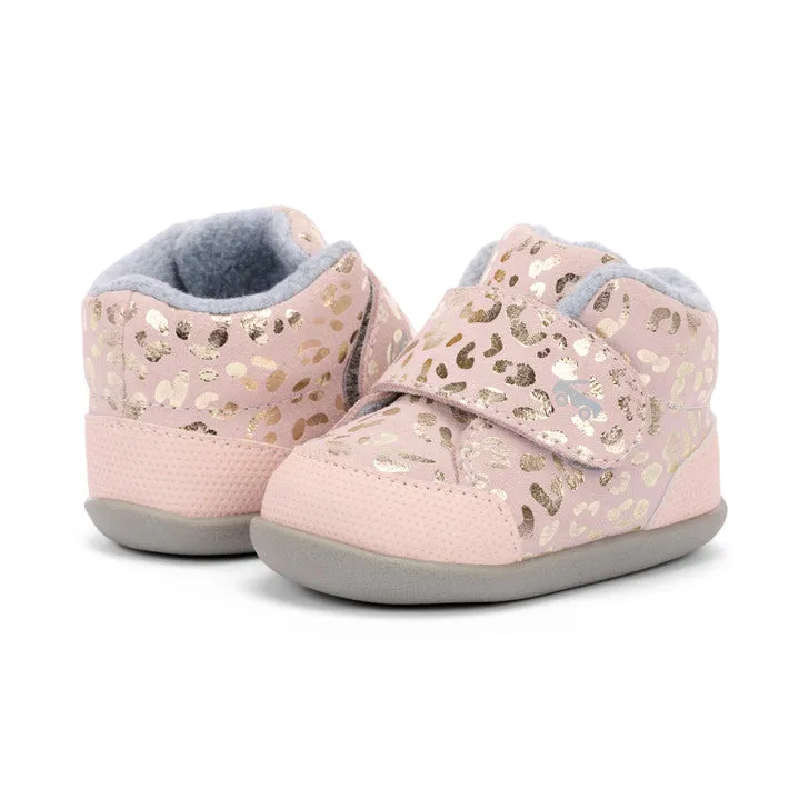 Casey First Walker Boot - Pfirsich/Gold von See Kai Run