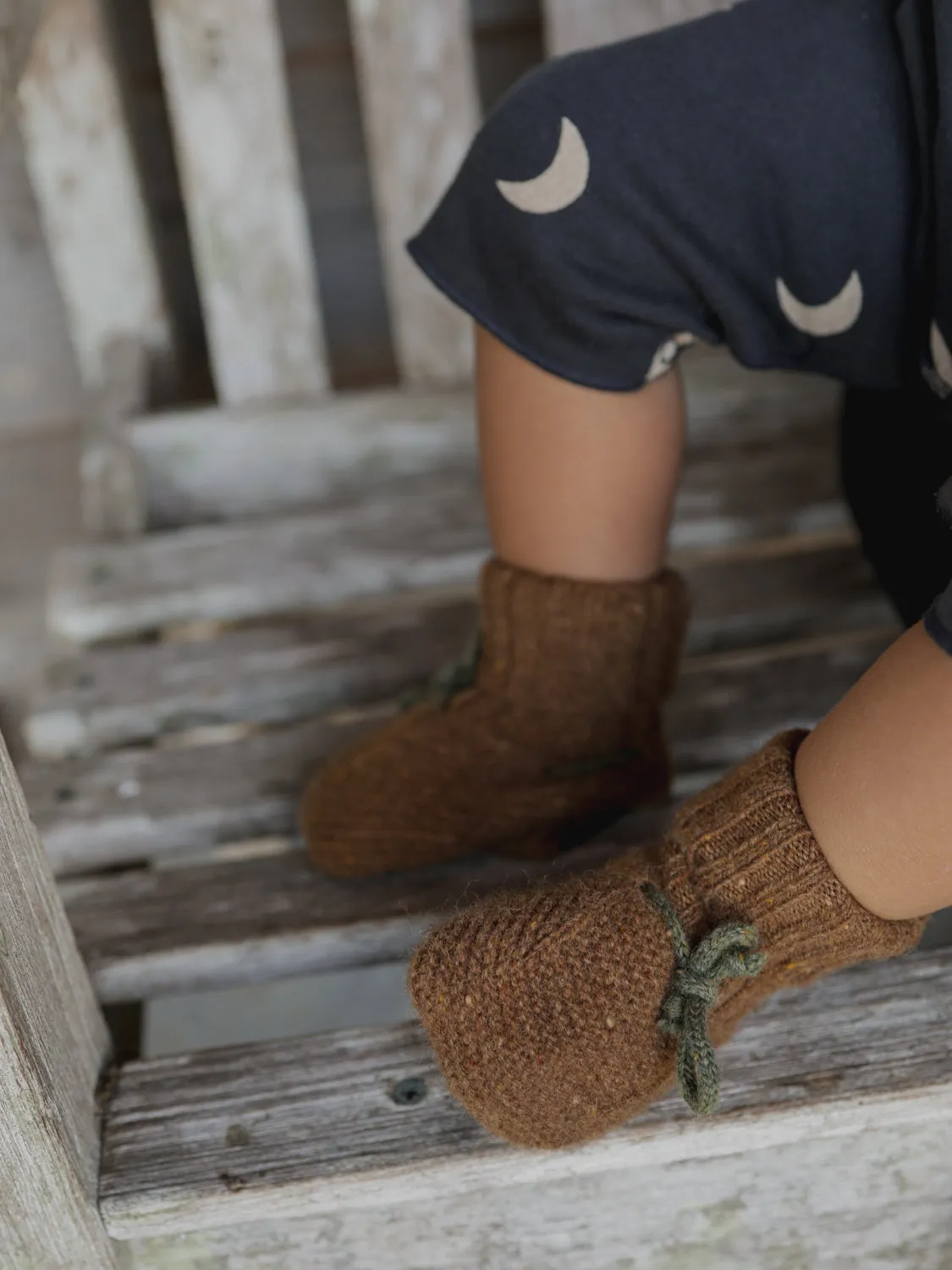 Kastanienbraune Wollstiefeletten