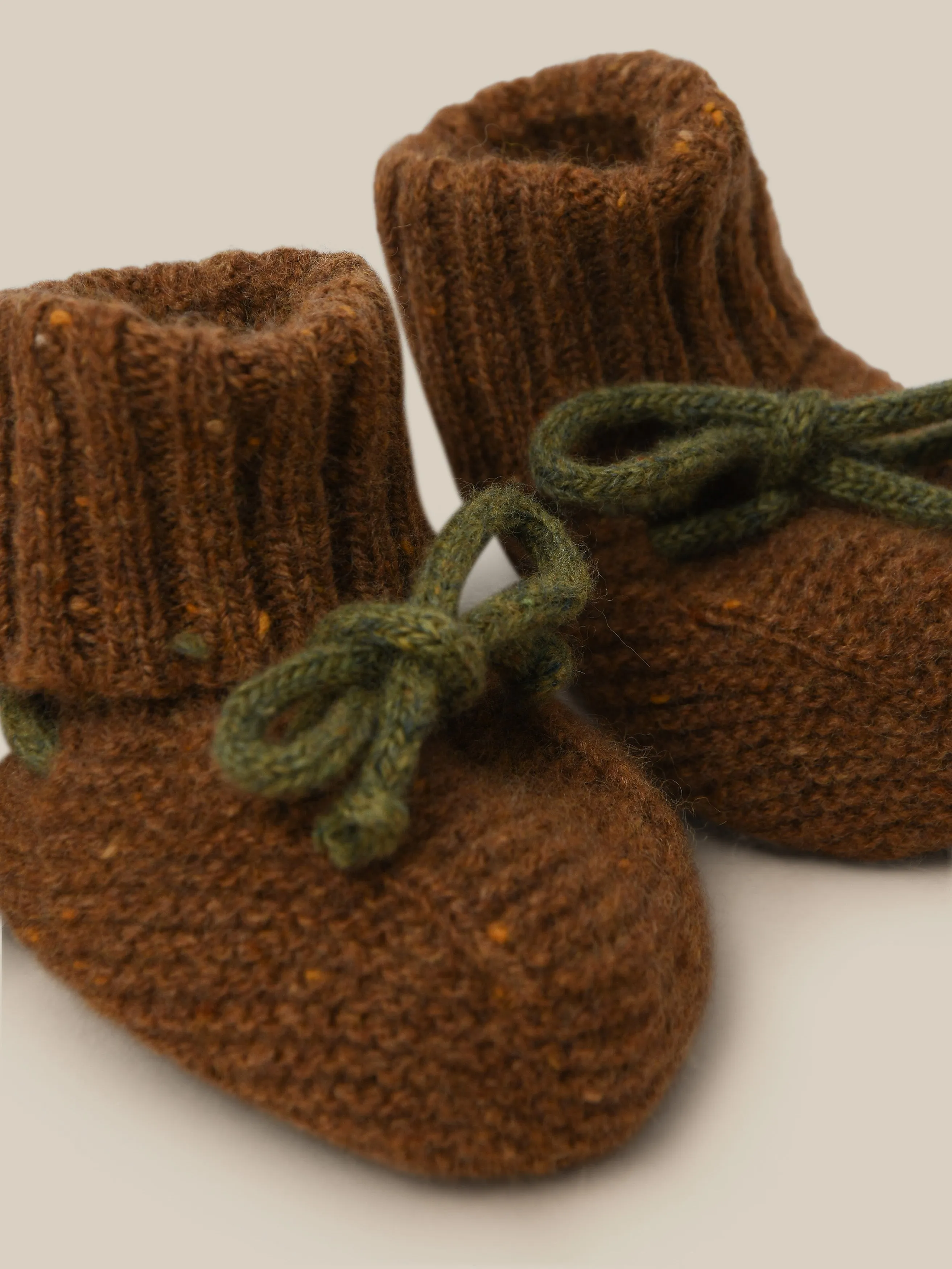 Kastanienbraune Wollstiefeletten