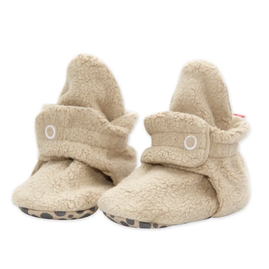 Cozie Fleece Greifling-Söckchen - Khaki von Zutano