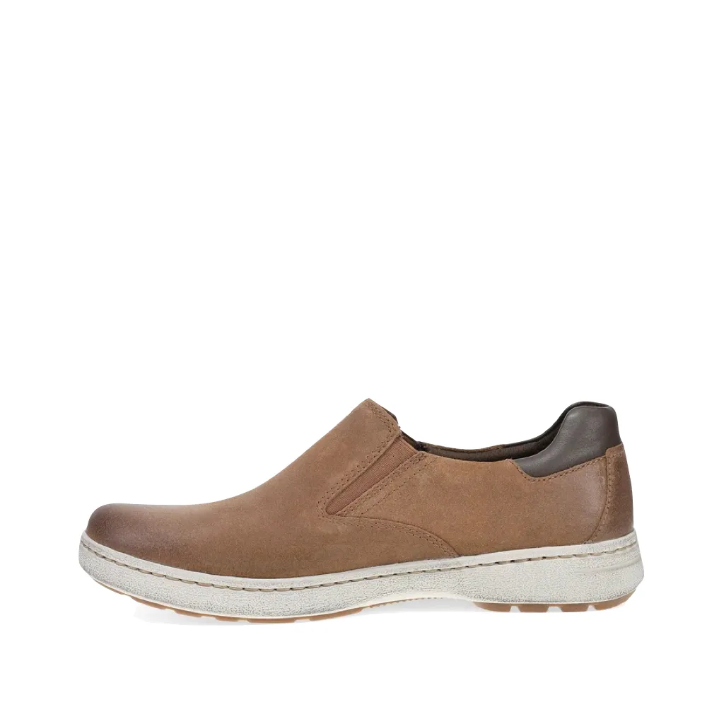 Dansko Herren Trent Wildleder Schlupfschuh in Braun
