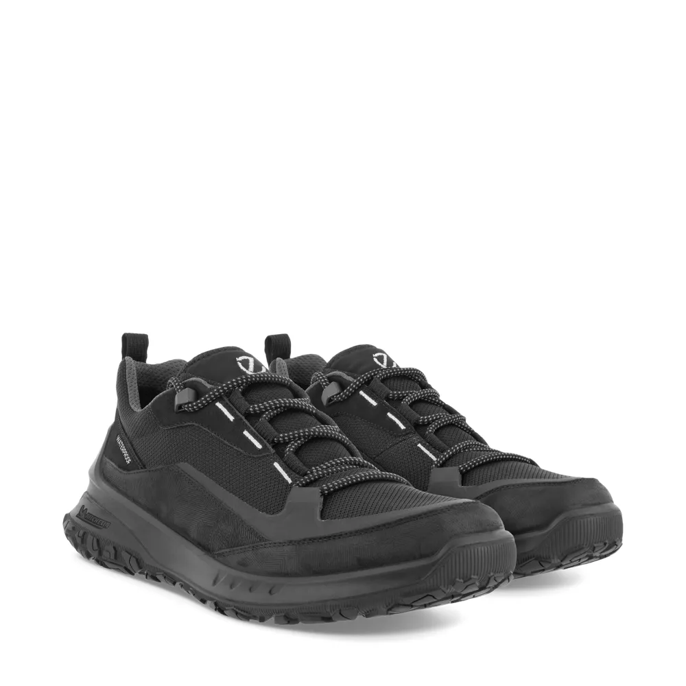 Ecco Herren ULT-TRN Niedrige Wasserdichte Schnürschuhe in Schwarz