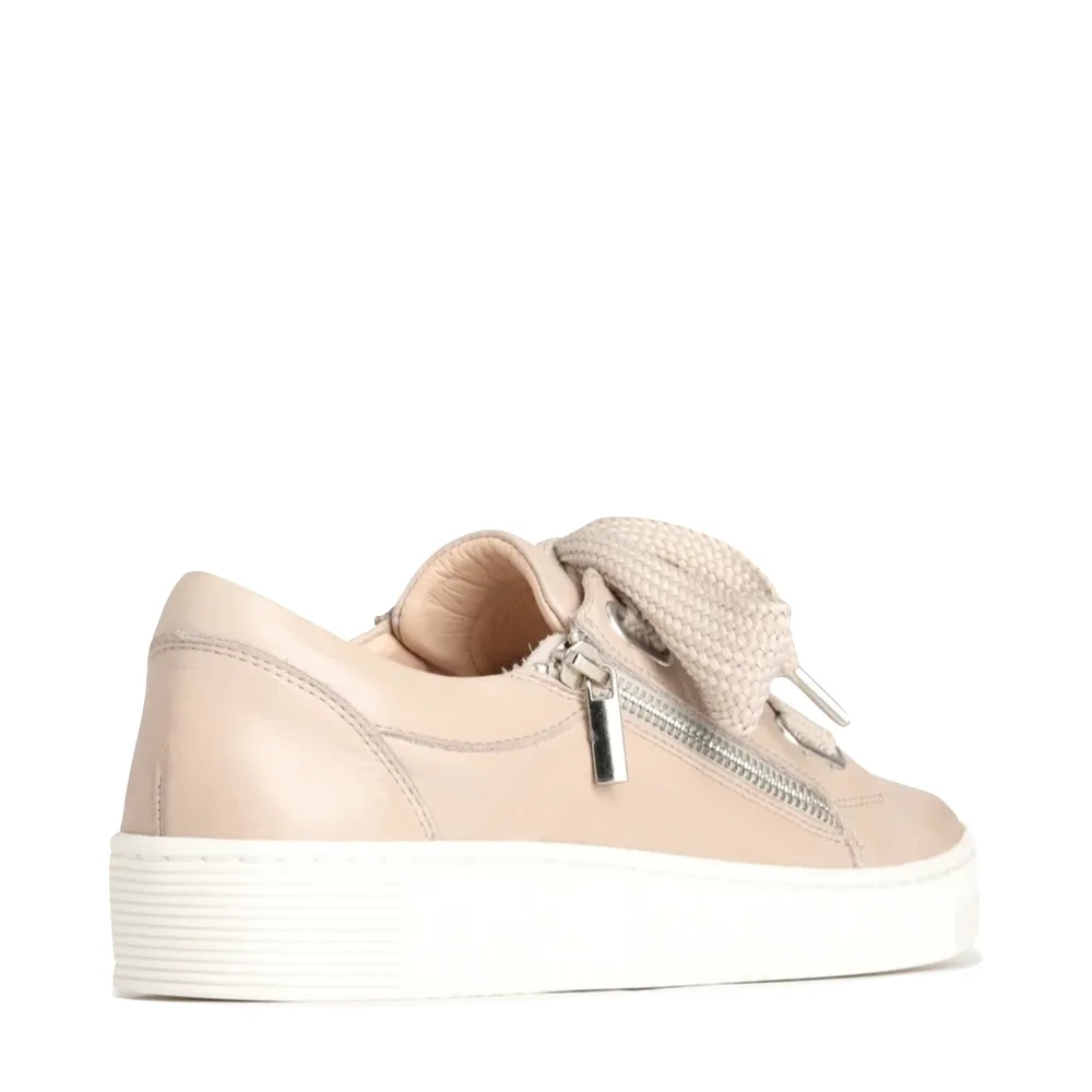 EOS Footwear Damen Jovi Leder-Schnürsneaker in Stein