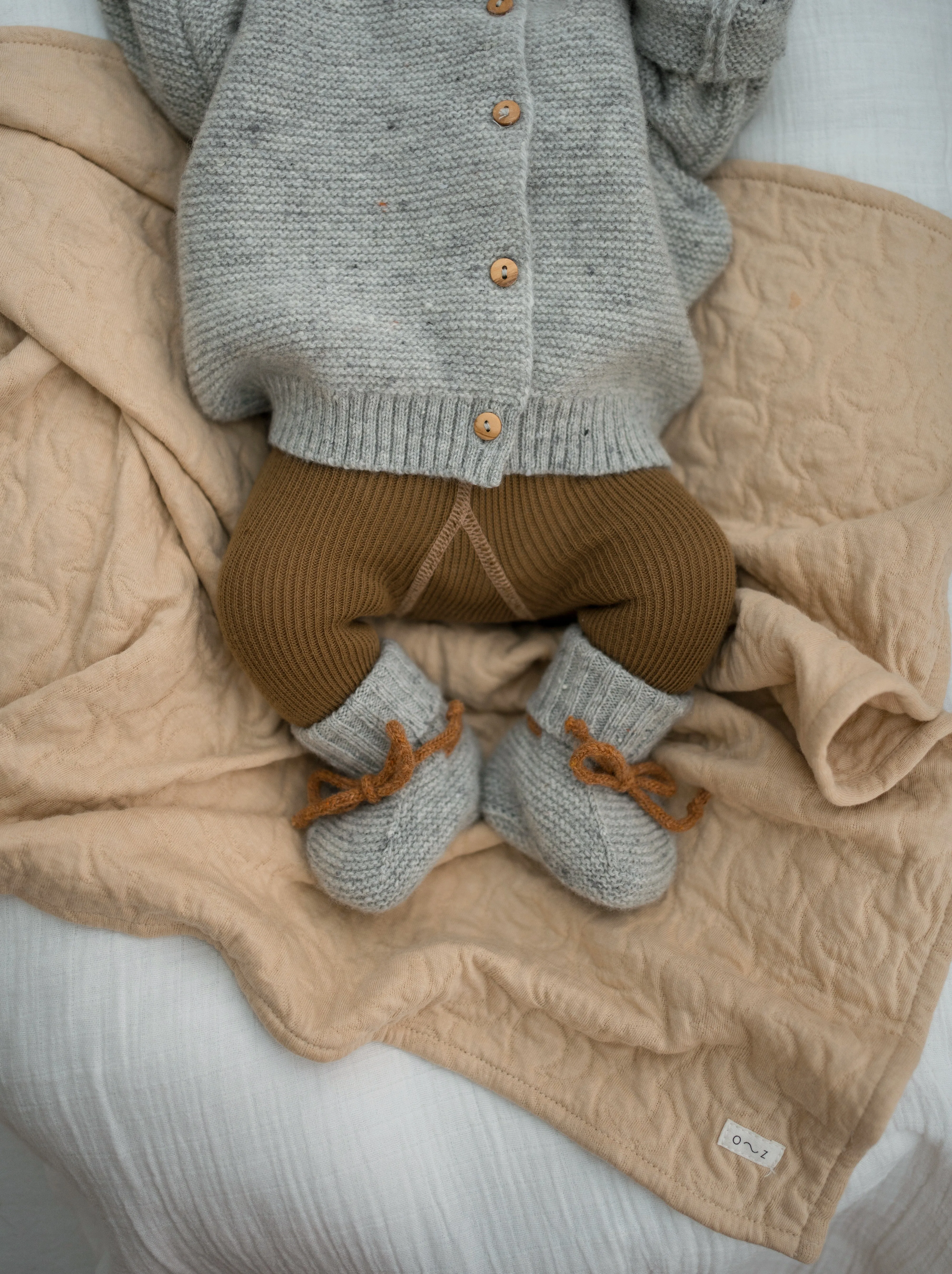 Feder-Woll-Stiefeletten