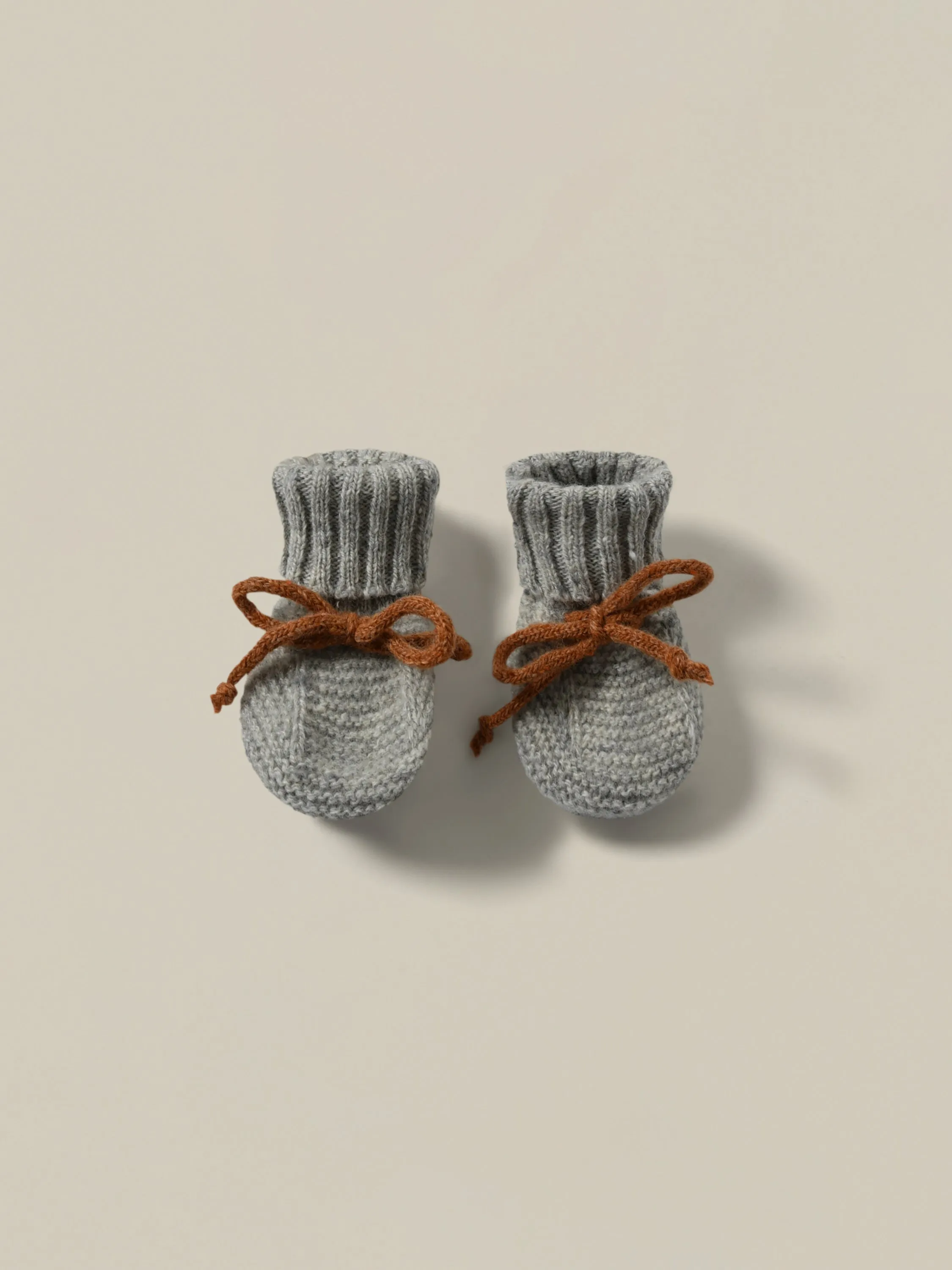 Feder-Woll-Stiefeletten