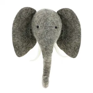 Fiona Walker Elefant mit erhobenem Rüssel Tierkopf
