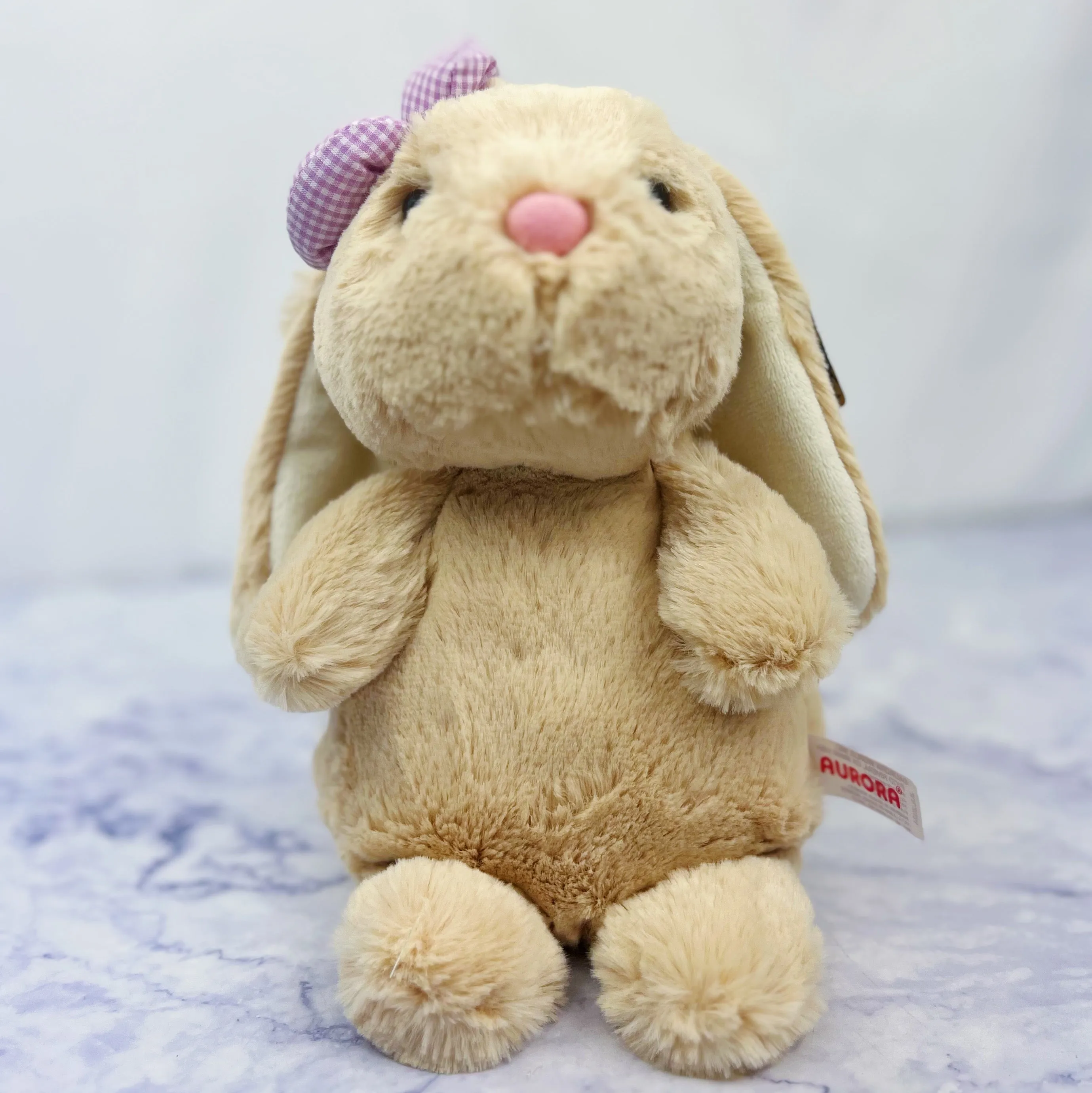 Gingham-Schleifen-Hase