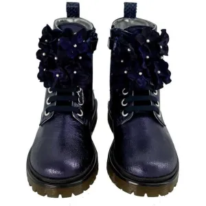 Mädchen Blaue Blumen Stiefel