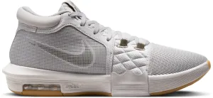LeBron Witness 8 Herren-Basketballschuhe
