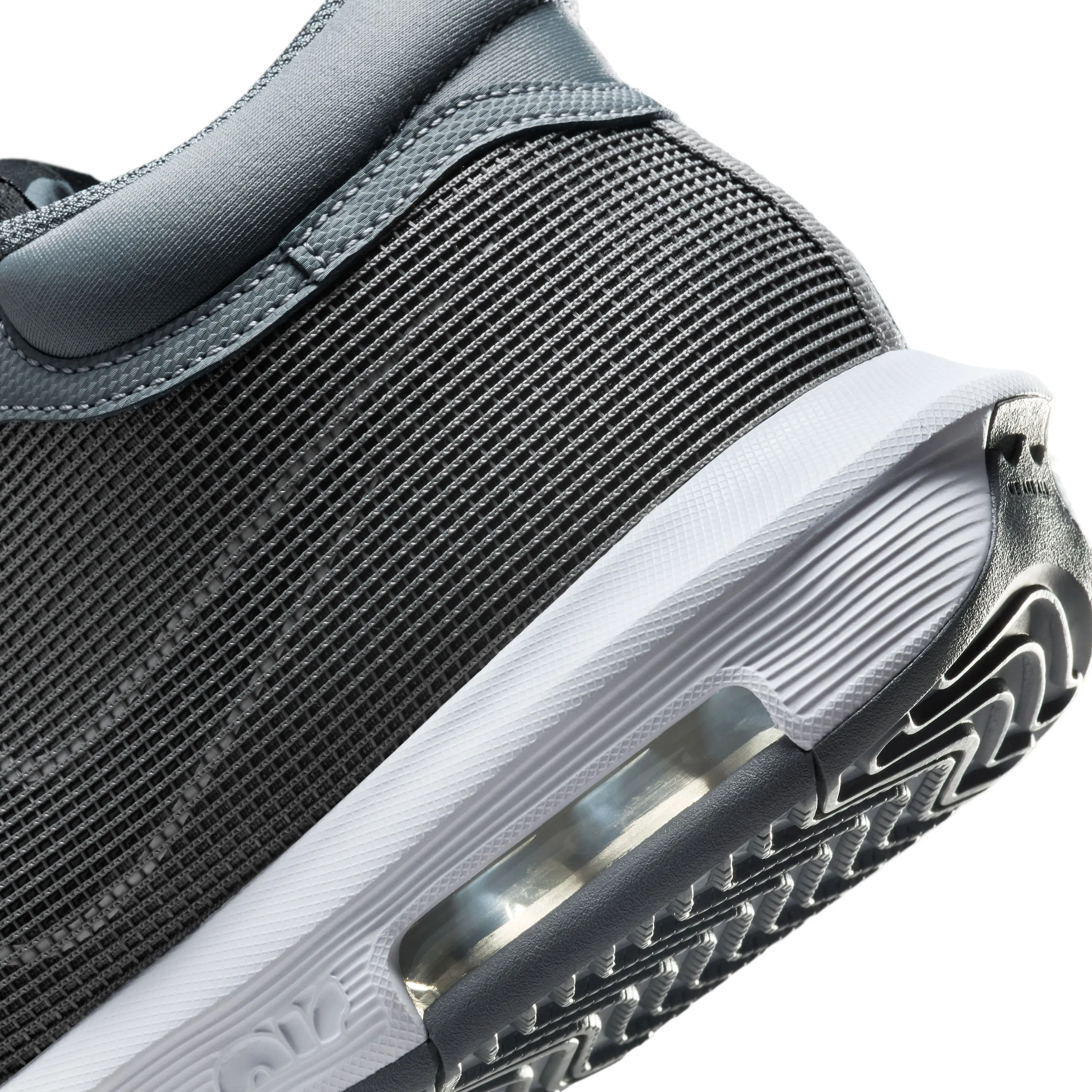 LeBron Witness 8 Herren-Basketballschuhe