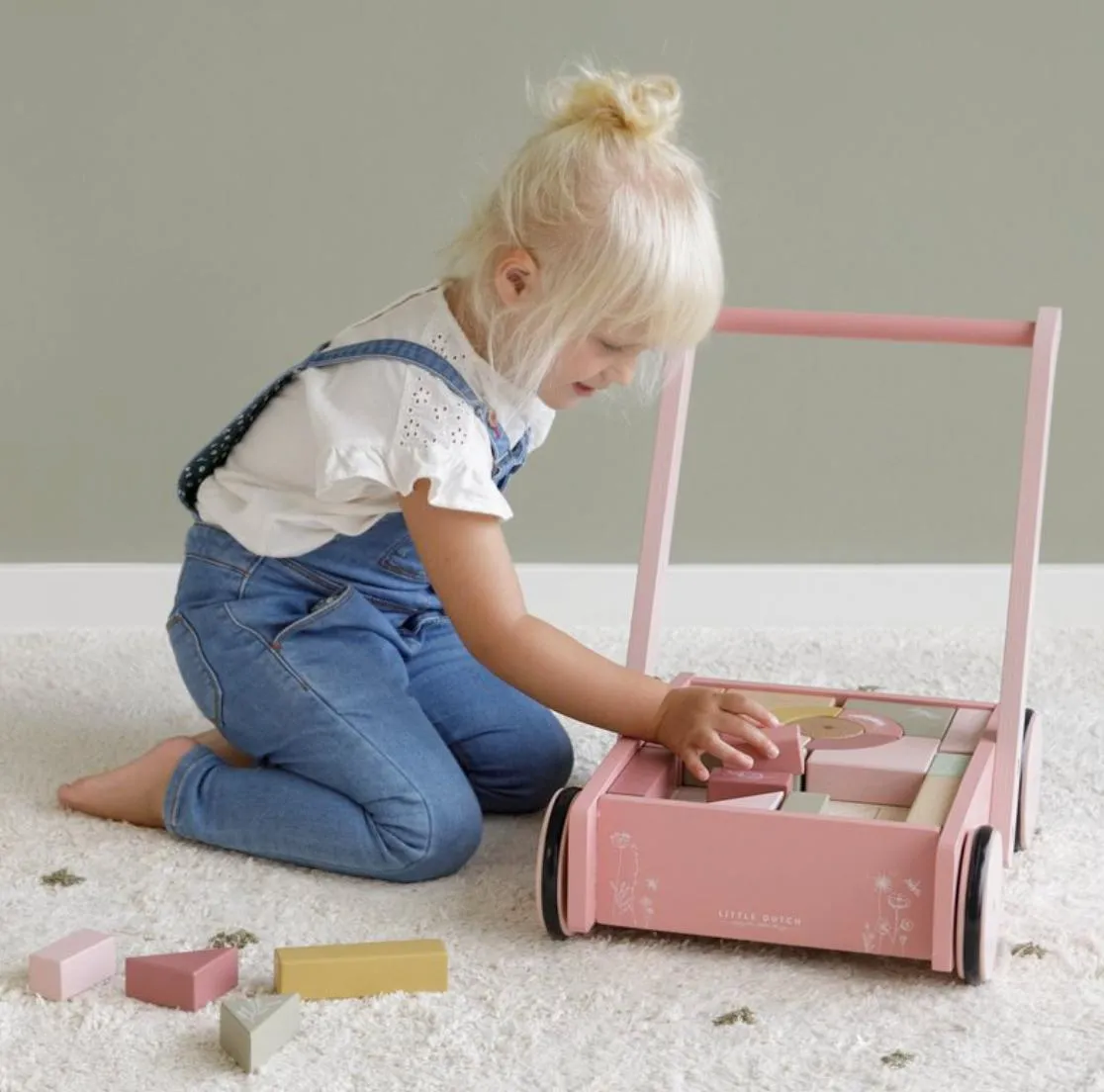 Little Dutch, Holziger Babywalker & Bauklotz-Wagen