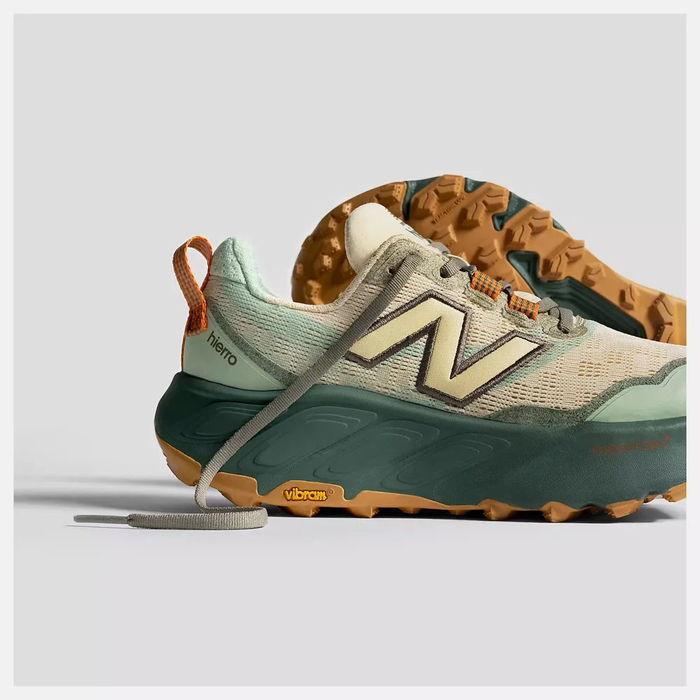 New Balance Damen Fresh Foam X Hierro v9 Sneaker in Kalk mit Dunklem Wacholder