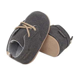 Neugeborenen-Jungenschuhe - Grafit