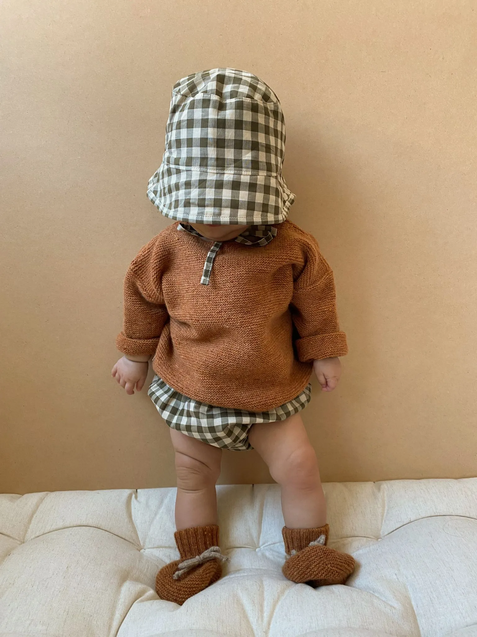 Olive Gingham Eimer-Sonnenhut