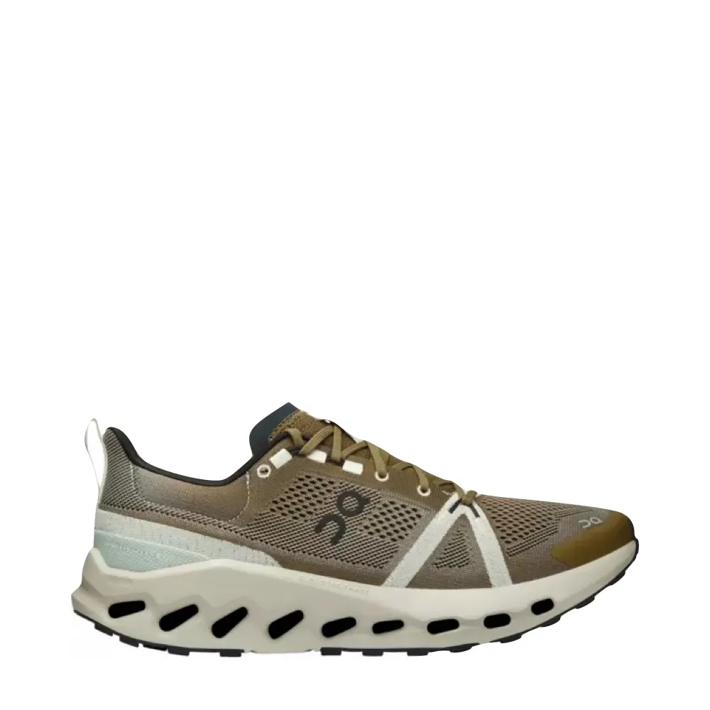 Auf dem Men's Cloudsurfer Trail Sneaker in Jäger/Eis