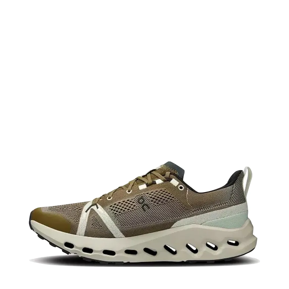 Auf dem Men's Cloudsurfer Trail Sneaker in Jäger/Eis