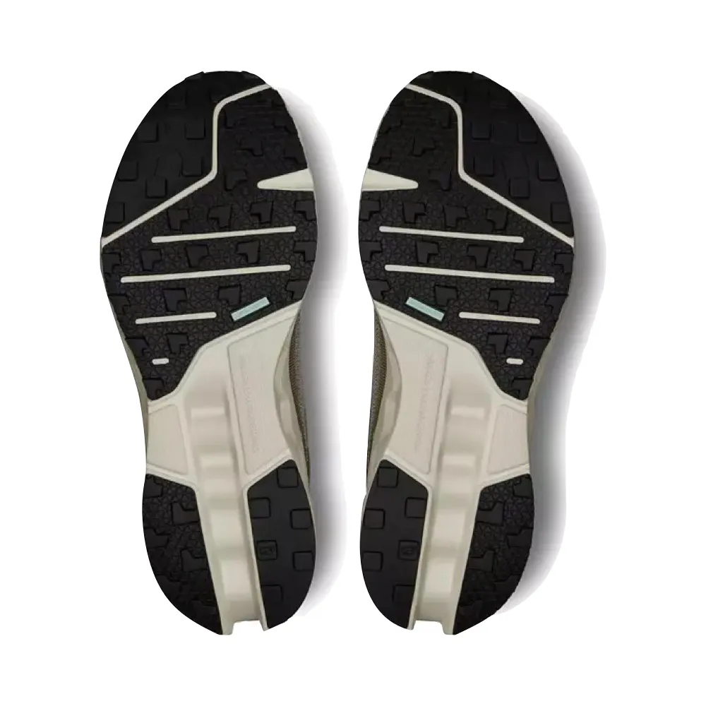 Auf dem Men's Cloudsurfer Trail Sneaker in Jäger/Eis