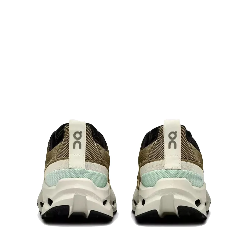 Auf dem Men's Cloudsurfer Trail Sneaker in Jäger/Eis