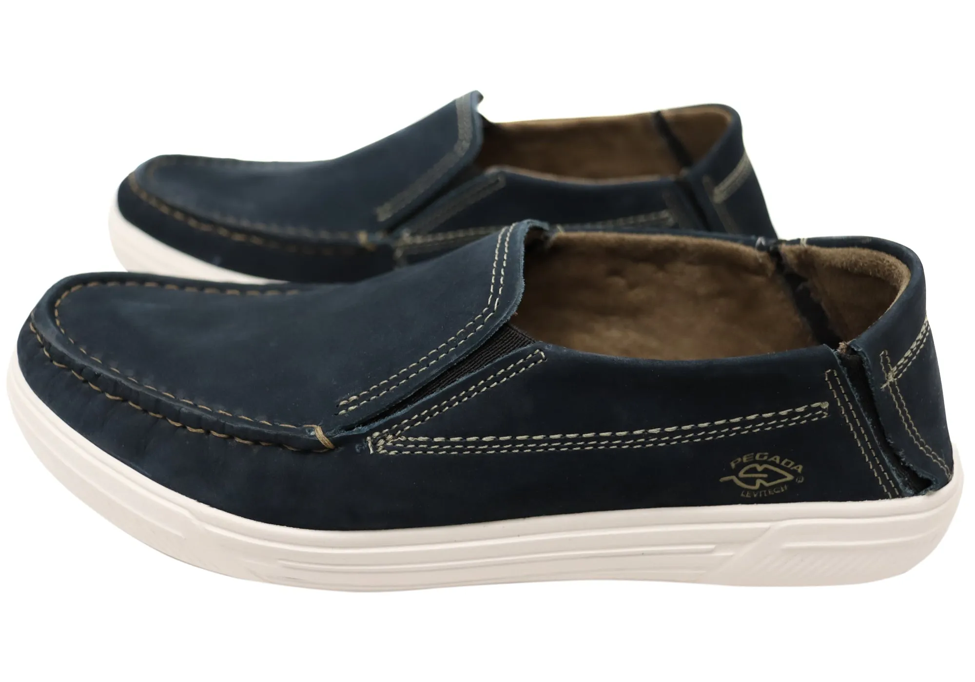 Pegada Rye Herren Bequeme Brasilianische Lederschlupfschuhe für lässige Anlässe Pegada Schuhe