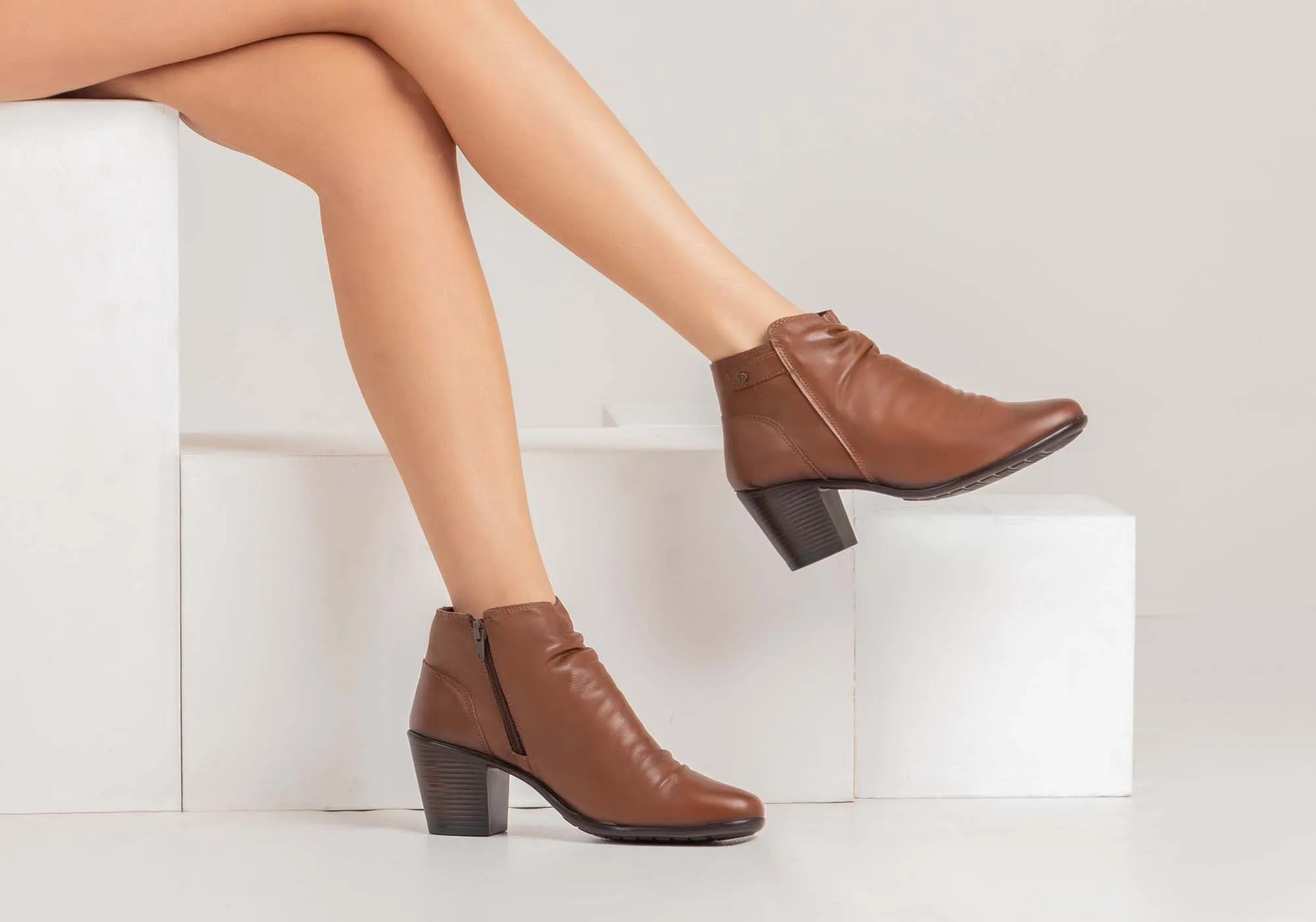 Perlatto Brooke Damen Bequeme Leder Knöchelstiefel Hergestellt in Brasilien Perlatto Schuhe