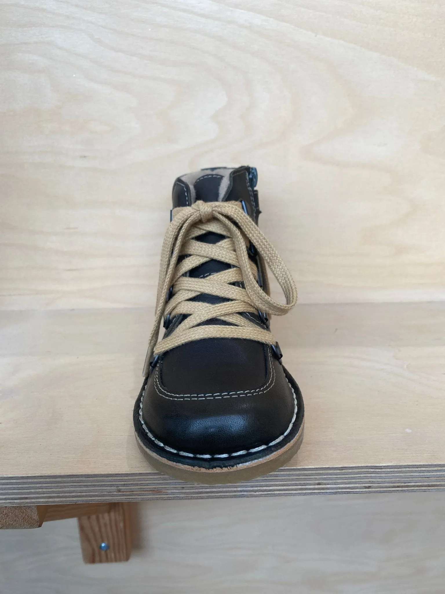 Petasil: Kent Wool Lining Boots - Grünes Leder