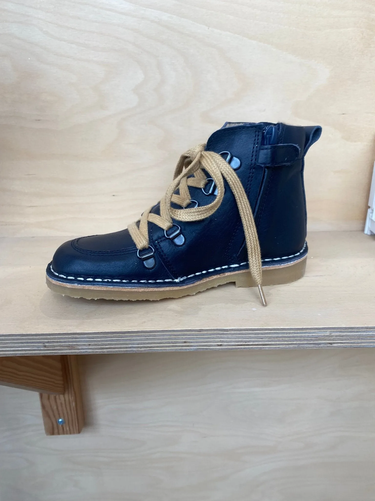 Petasil: Kent Wollfutter Stiefel - Marineblau Leder