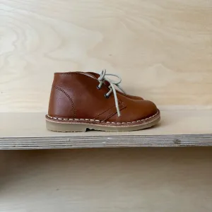 Petasil: Gefütterter Stiefel - Cognac Roma Leder