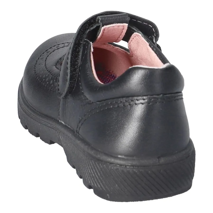 Ricosta: Amanda T-Bar Brogue Schuh für die Schule - Schwarzes Leder