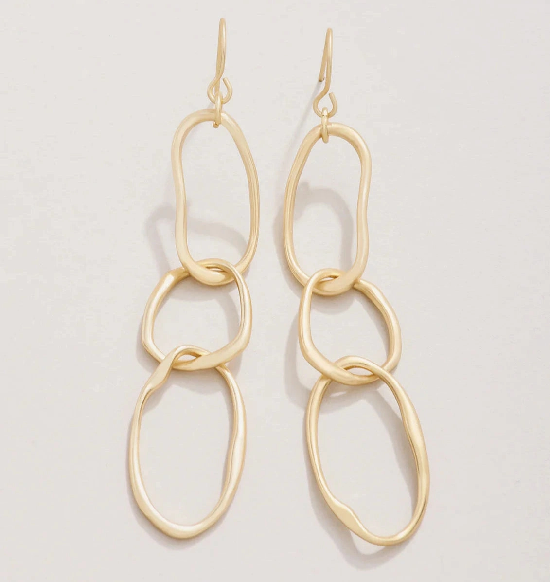 River Club Earrings Gold