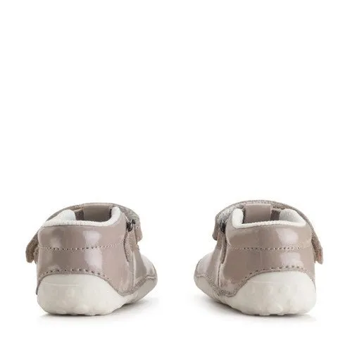 Start-Rite: Tumble - Patent-Leder Lauflernschuhe in Taubenfarbe