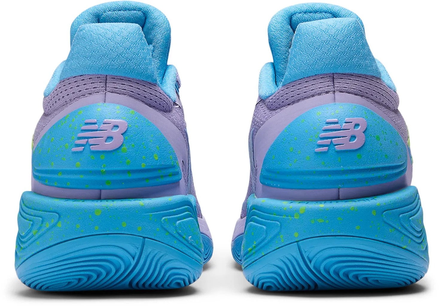 Zwei WXY V5 Herren-Basketballschuhe (Weite D)