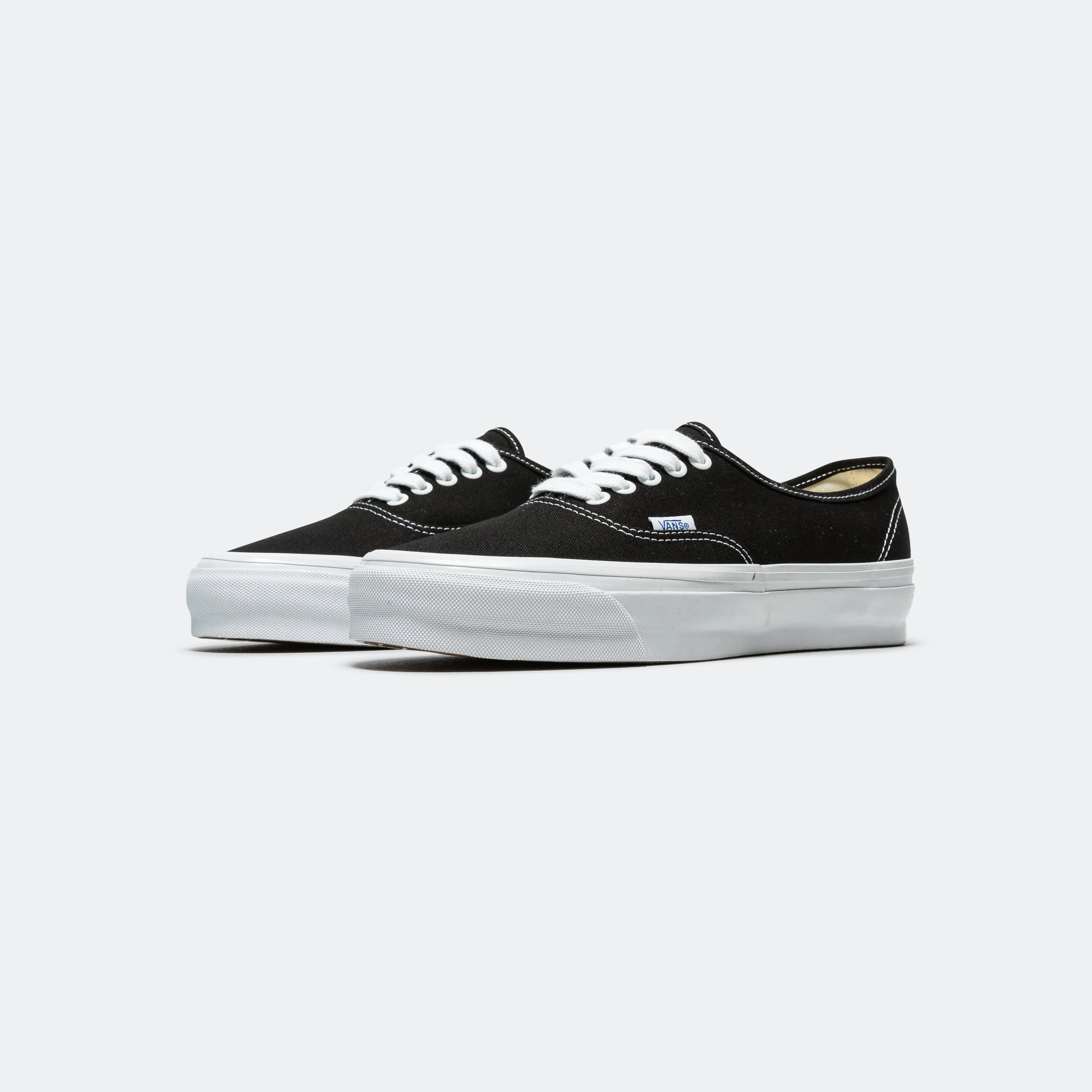 Vans Shoes Authentic Reissue 44 LX - Schwarz/Weiß