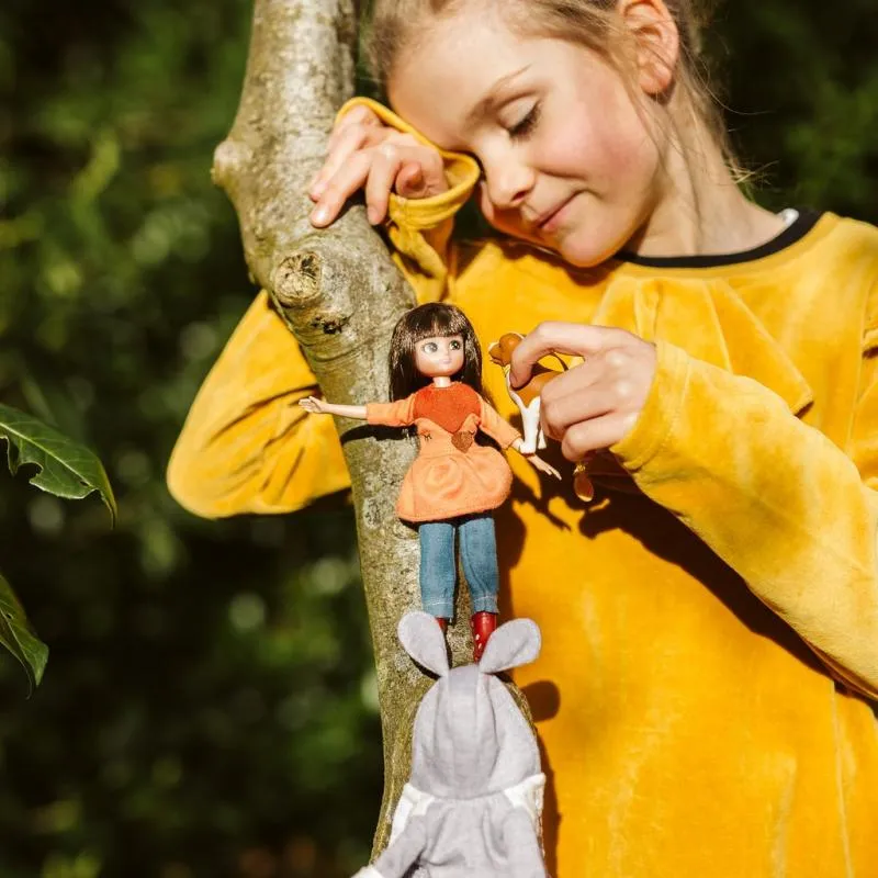 Lottie im Park spazieren