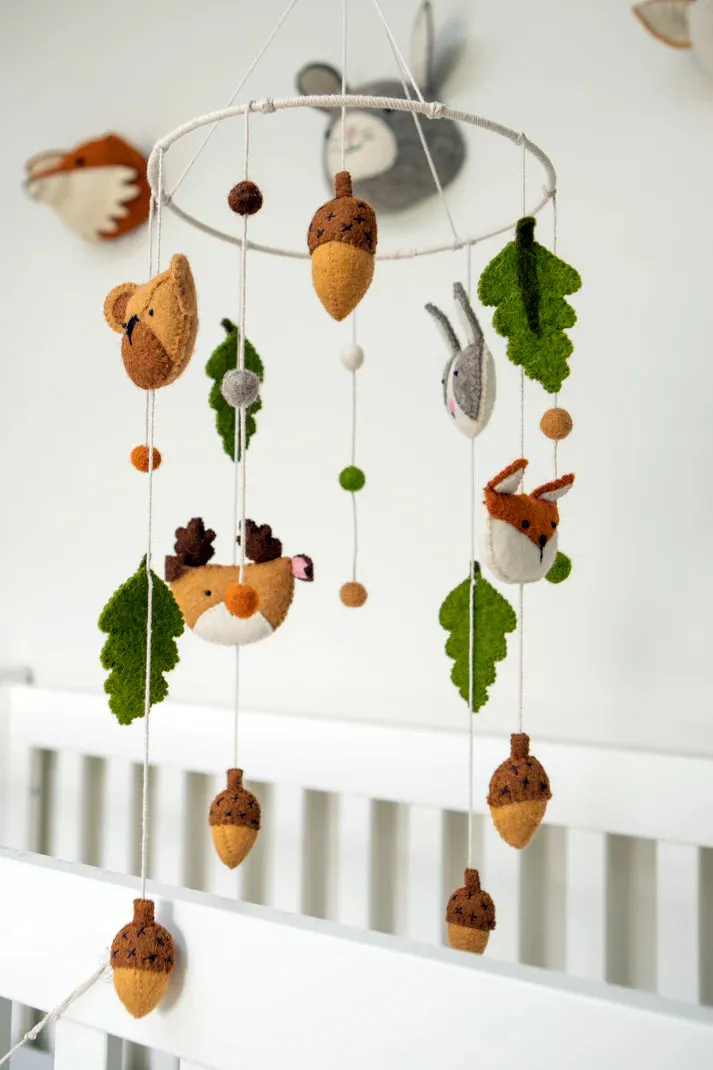 Waldbaby Mobile